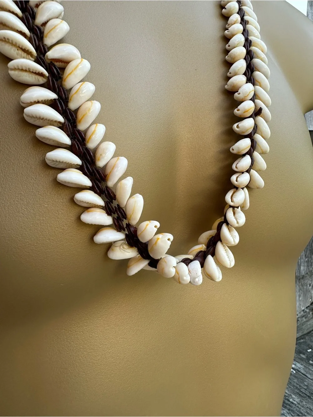 Koa Seed Liquid Lei